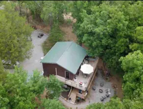 Cozy Cabin in the Woods ,Pet-Friendly! Treehouse feel on the large deck! Pool! - Image 2