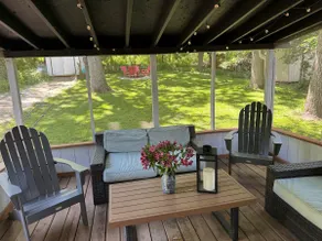 Cottage walking distance to Lake Geneva! - Image 5
