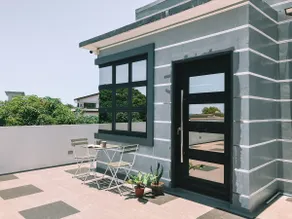 1BR Tropical Penthouse for 4 guests, near beach - Image 5