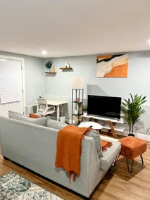 Cozy 2-Floor Apartment with Garage Access - Image 3