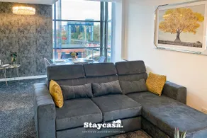 Luxury Deansgate Apt Canal View & Free Parking - Image 2