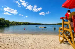 Cozy Fun Chalet: Game rm-Gym-Firepit-EV Charger-Pet Friendly, Cmty Beach & Pool! - Image 4