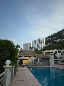 Condo in a tourist area. Tennis court & pools - Image 3