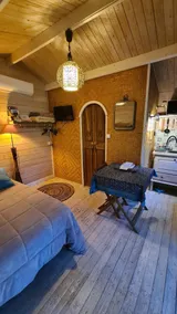 The air-conditioned Chalet of the Hidden Garden - Image 4