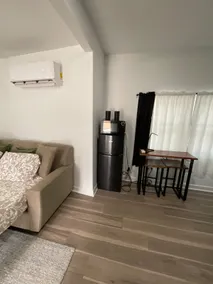 Newly remodeled efficiency apartment. - Image 4