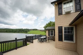 Beautiful waterfront home with fishing, kayaking + - Image 4