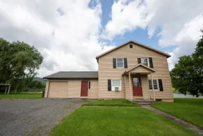 Beautiful waterfront home with fishing, kayaking + - Image 2