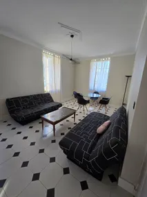Large furnished townhouse with 5 Bedrooms - Image 2