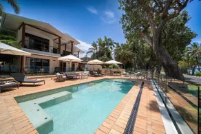 Latitude 17 Suite 1 - Image 3