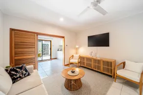 Latitude 17 Suite 4 - Image 4