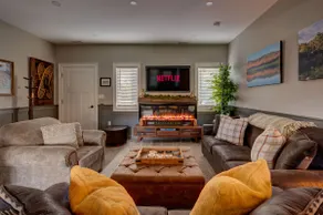 Lincoln Retreat*Hot Tub*Sauna*Fire Pit & Game Room - Image 5