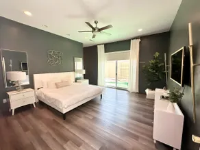 Sleeps 15! Luxury glam 3000 ft.² home. - Image 5