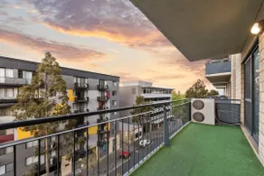 Spacious 2BR East Perth Pool Gym CATBus CBD Optus - Image 3
