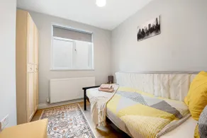 Luxury 2 bedroom Flat Sutton - Image 3
