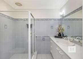 Mannering Lake House - Image 5