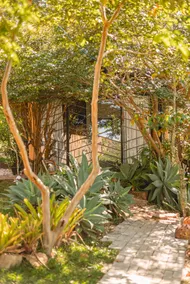 House on the Camargos Dam - Image 2