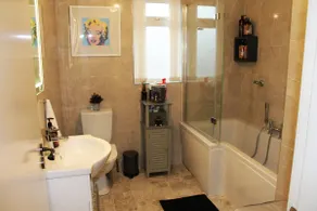 4 Bed Boutique House Lisburn Road - Image 5