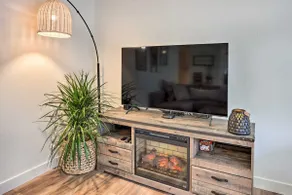 Pet & Family Friendly Cottage Near the Lake! - Image 5