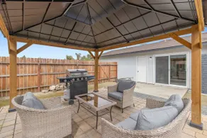 RenovatedHouse~Fireplace~BBQ Grill~SequoiaPark - Image 5