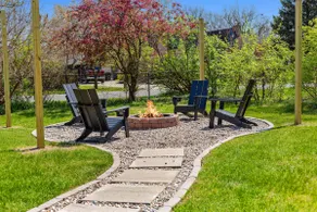 Stylish, Cute & Homey Livonia Getaway - Image 2