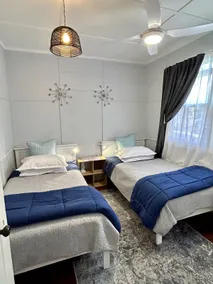 Original Pier Beach Retreat - Child + Pet Friendly - Image 3