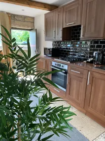 Cosy Grade II Cottage with log burner and patio - Image 2
