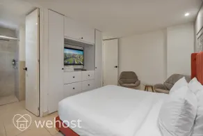 2BR 3th Fl • Terrace Views • close Provenza - Image 3