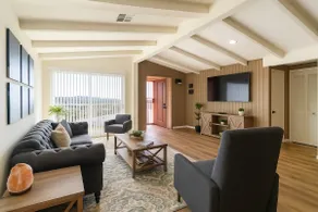 MTN View | Remodeled|BBQ| Hiking |Zen Garden - Image 2