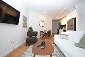 1BR | Rooftop, Gym, Pool | Bellevue | Sophari A - Image 2