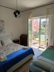 spacious, a stone's throw from the sea, 10 minutes from Bergeggi - Image 5