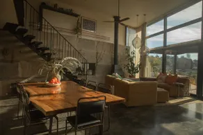 The Glasshouse on Silver Creek - Image 2