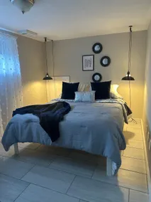 Blue apartment in Long Island, Ny - Image 2