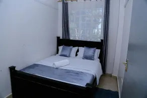 Ivy House - Image 2