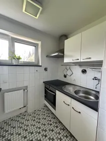 Fully equipped 2-room apartment - Image 4