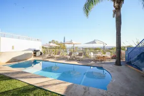 Stor villa med pool - Image 3