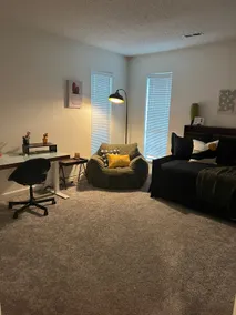 2BD Central to Coliseum, Downtown, Shops & Dining - Image 5