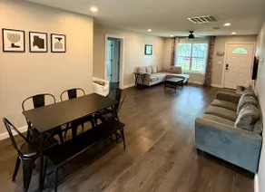 Cozy Seadrift Home w/ boat parking & fenced yard - Image 3