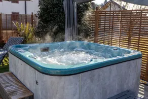 ”The Lake”, giardino, parking, Jacuzzi. Vista lago - Image 2