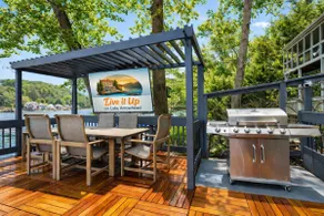 *Families* Heated Pool, Dock, Fire Pit, EV Charger - Image 5