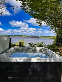 Boreal Chalet | Hot Tub, Sauna & Lakefront - Image 4