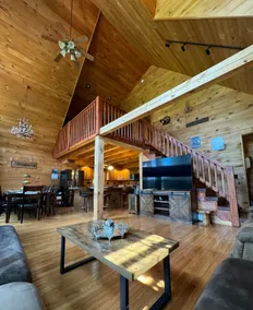 “Zakopane” Log House with Hot Tub - Clifford, PA - Image 3