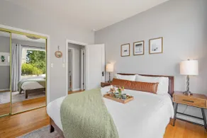 Historic Charm, Pet-Friendly 2BR, Central AC - Image 3