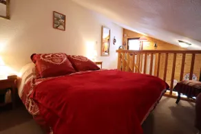 Studio cosy avec mezzanine, 27m², 2/3 pers, Équipé, Wifi, Balcon, Proche ski et commerces - Image 3