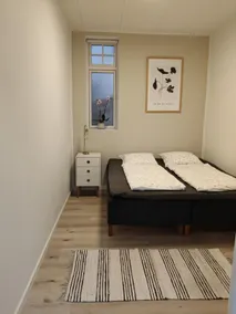 Exclusive villa apartment with garden - Image 5