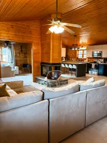 Rio Cruz Retreat • Waterfront Cabin in Nature - Image 3