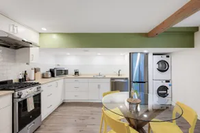 Studio Suite in Core Victoria - Image 5