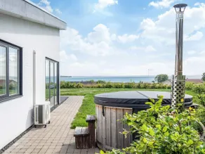 8 Personen Ferienhaus in Sjølund-By Traum - Image 4