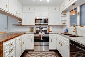 Safe Neighborhood W/ Private Patio & Fenced Yard! - Image 4