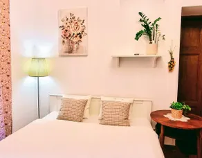 Eliza Old Town Apartment - Image 2