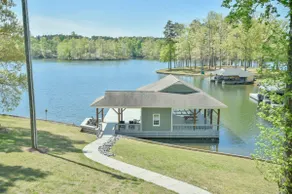 Hyco Lake’s Crystal Haven | Hot-tub | Large Dock - Image 2